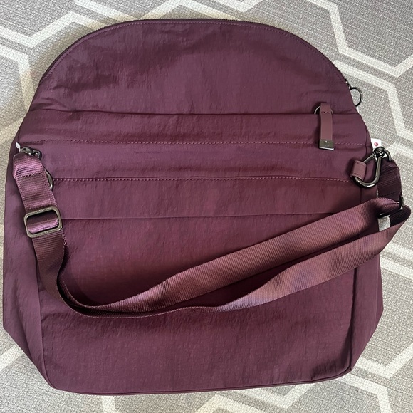 Lululemon All Night Festival Bag 10L *Large - Picture 3 of 6